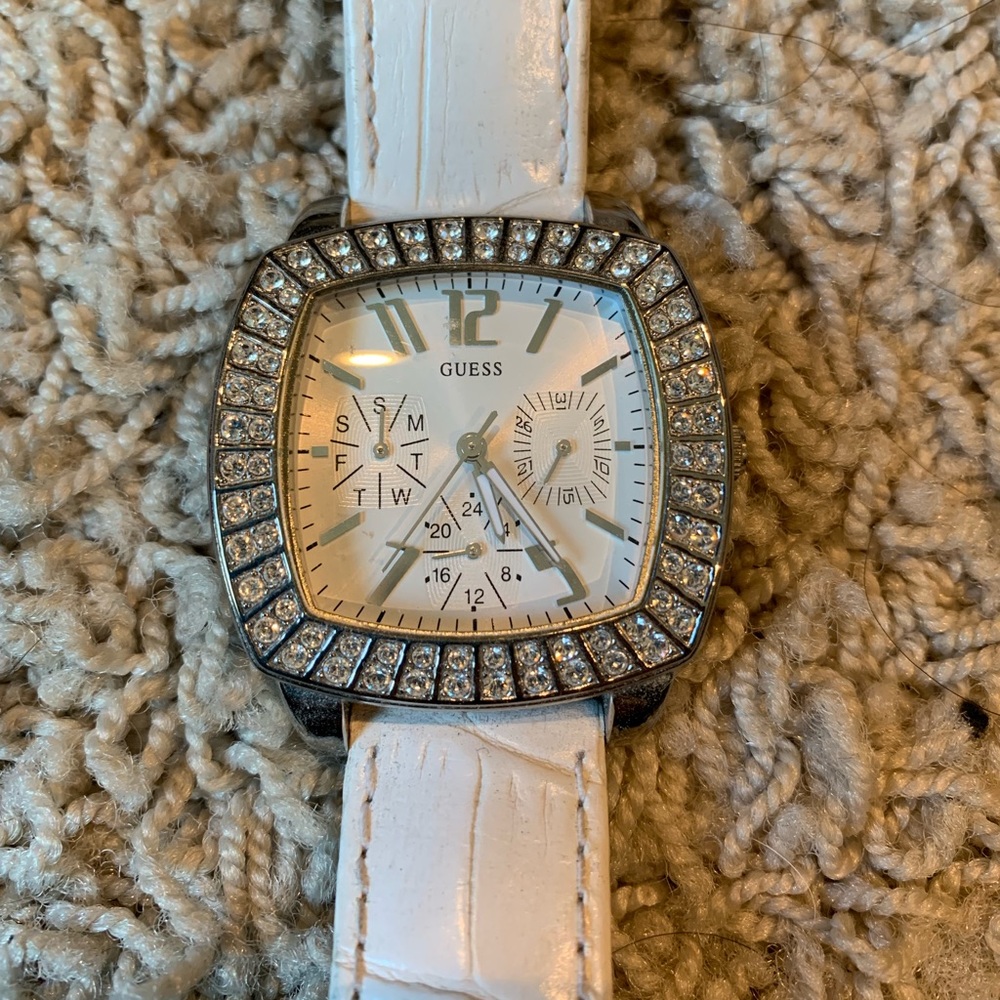 Guess Watch